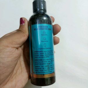 Pilgrim White Lotus Face Mist