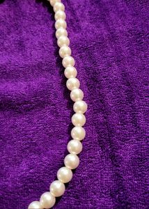 Pearl Choker with Golden Pendant