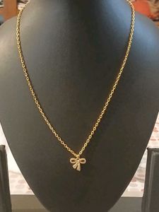 Gold Bow Knot Pendant Necklace