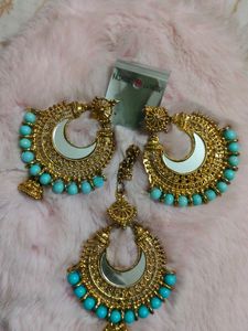 Set Of Traditional Mangtika And Earings.