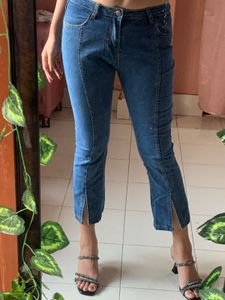 Capri Front Cut Jeans