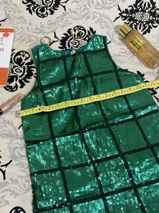 🌿shimmer Top 🌿fits Well For M-L
