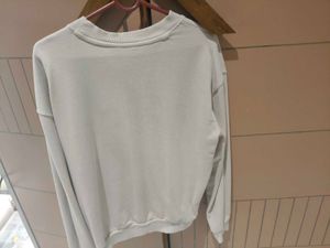 Beige Sweatshirt (S)