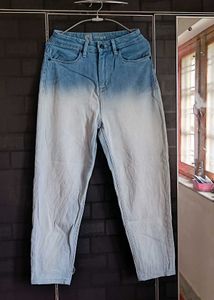 High Waist Mom&#39;s Jeans