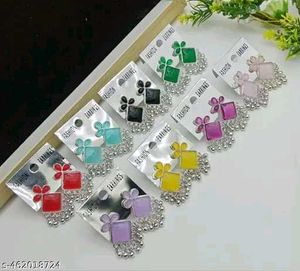 Catalog Name:*Essential Earrings &amp; Studs*Base Meta