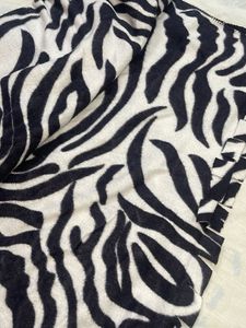 Extremely soft woolen stoll