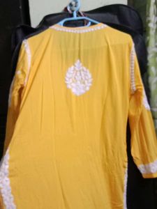 Free New Hotpot With 3D Chikankari Work Kurta
