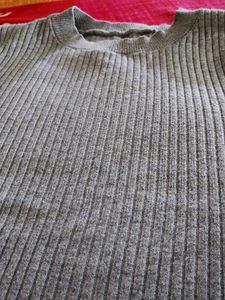 Gey Woolen Top With Packed Neck