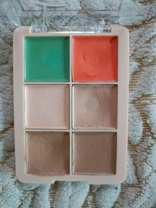 CONCEALER PALLET