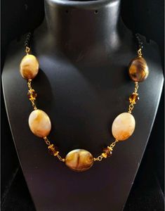 BROWN BEADED NECKLACE