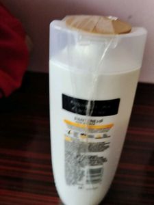 Pantene Deep Repair Shampoo