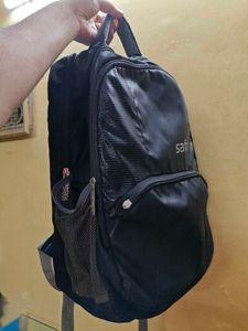 Safari backpack black