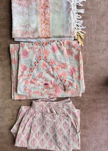 Floral Print Kurta Set With Kota Doria Dupatta