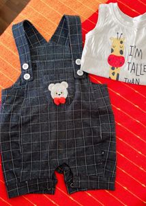 Price Drop💣💥.                       Branded Baby Dungaree 6-9months