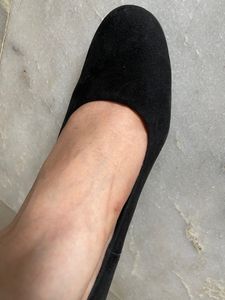 Stunning Black Pumps In Very Good Condition