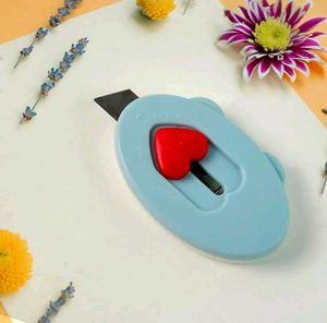 💙Cute Heart Detail Utility Knife💙