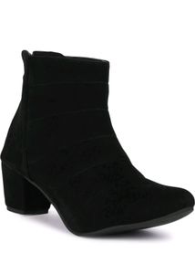 Stylish Heeled Boots