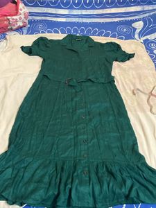 Green Shirt Collard Chest Open Half Slv Dress
