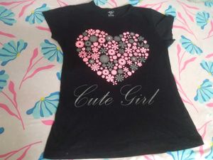 Cute Girl Floral Heart Tee
