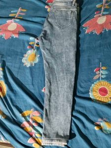 Light Wash Denim Jeans