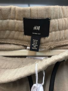H&amp;M Beige Sweatpants (Skinny Fit - XS)