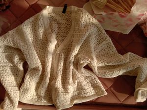 White Korean Shrug 🎀