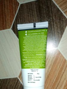 Combo Pack Of Derma Co Moisturizer And Plum Hair Mask A