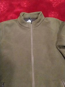 PRICE DROP ALERT.... The North Face Fleece Both