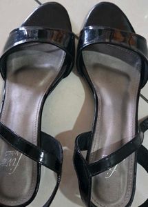 Black Heels - Five by Inc5