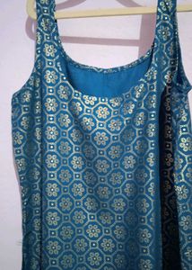Blue Straight Sleeveless Kurti