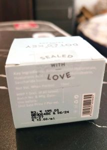 Dot &amp; Key Moisturizer With Freebie
