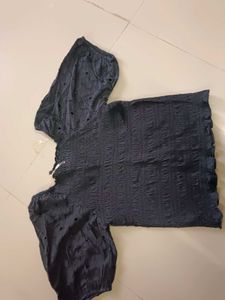 Chic Black Top With Puffy Sleeves