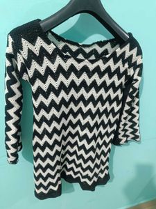 Chic Chevron Knit Top