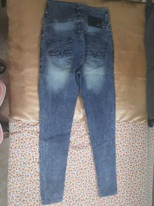 High Waisted Jeans