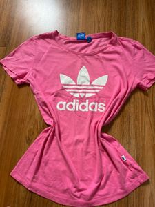Adidas Originals Basic Tee ( No Defects)🎀💕