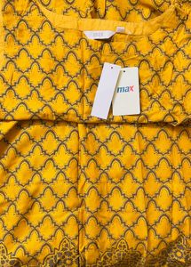Elegant ethnic Mustard Maxi Dress - size M