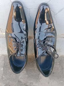 MEN&#39;S BLACK LEATHER SHOES