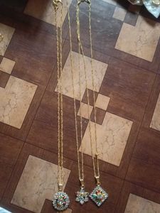 Beautiful Pendant With Chain ⛓️ Pack Of 3