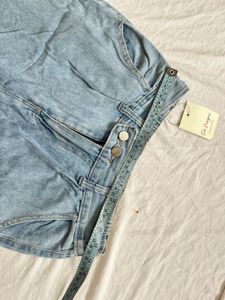 GIRLS KOREAN JEANS.