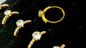 Diamond 💎 Ring 💍 (Gold)