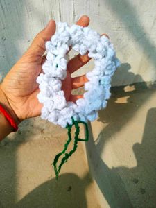White Floral Gajra