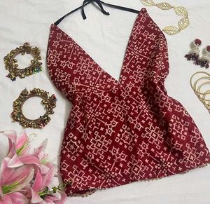 Patterned Halter Top(Y2K)