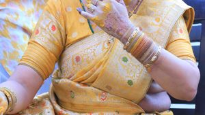 Heavy Mustard Saree 🦋