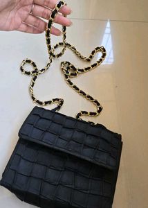 Elegant Black Chain Shoulder Bag