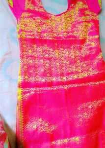 Rose Colour Top