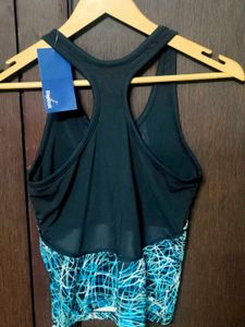 Reebok Athletic Top