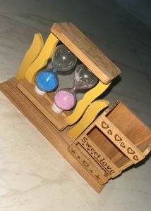 Wooden Hourglass Pen Stand – Sweet Love Design