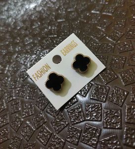 Van Cleef Inspired Black Studs