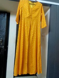 INDYA Women&#39;s Elegant Mustard Kurta