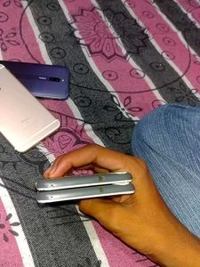 HTC Smartphones - For Parts or Repair